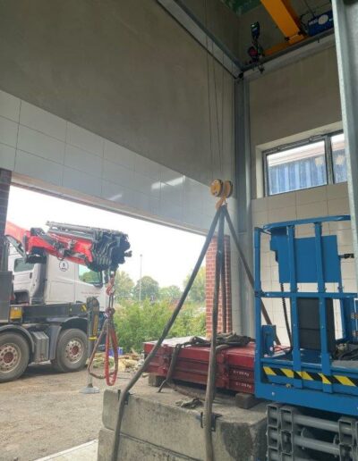 Kranprüfung mit Gestellung Prüfgewichte und Hubarbeitsbühne