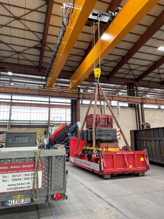 Kranprüfung mit Prüfgewicht 32t